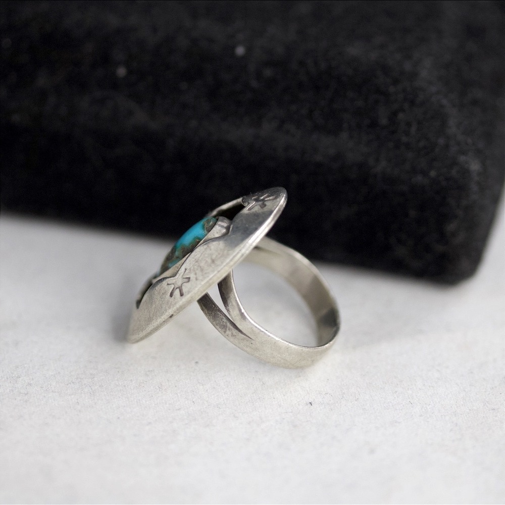 Native American Sterling Silver Turquoise Oval Stamped Ring Size 6 - Picture 5 of 8